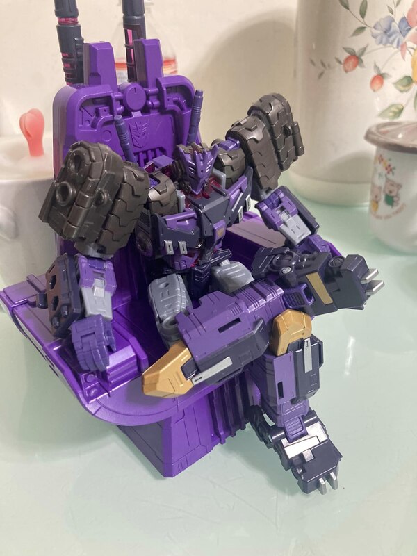  In Hand Image Of Transformers Legacy Evolution IDW Tarn Toy  (10 of 10)